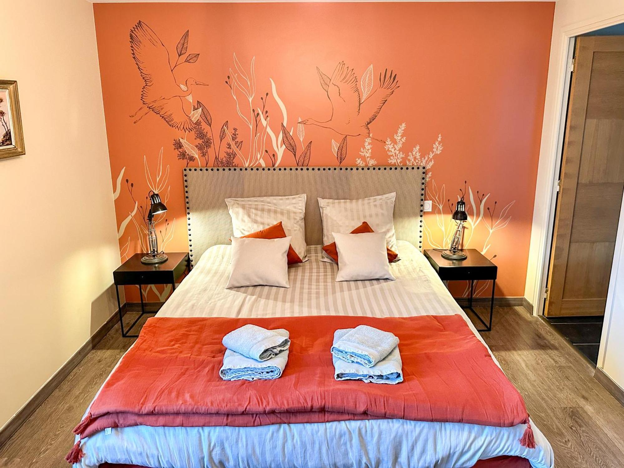 Domaine Du Grenier Bed & Breakfast Yffiniac ภายนอก รูปภาพ